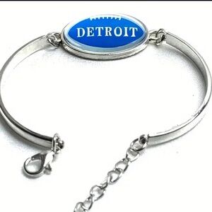 Detroit Lions Football Bracelet (new)